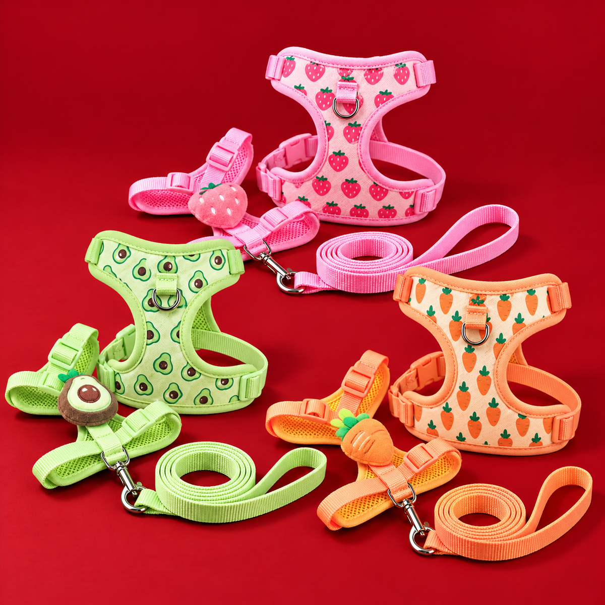 Set harnais et laisse fraise pour chien